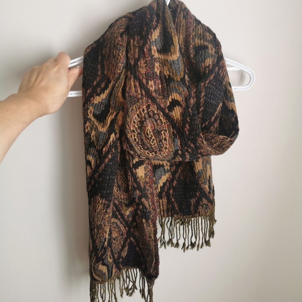 Tolani Scarf - Picture 2 of 4
